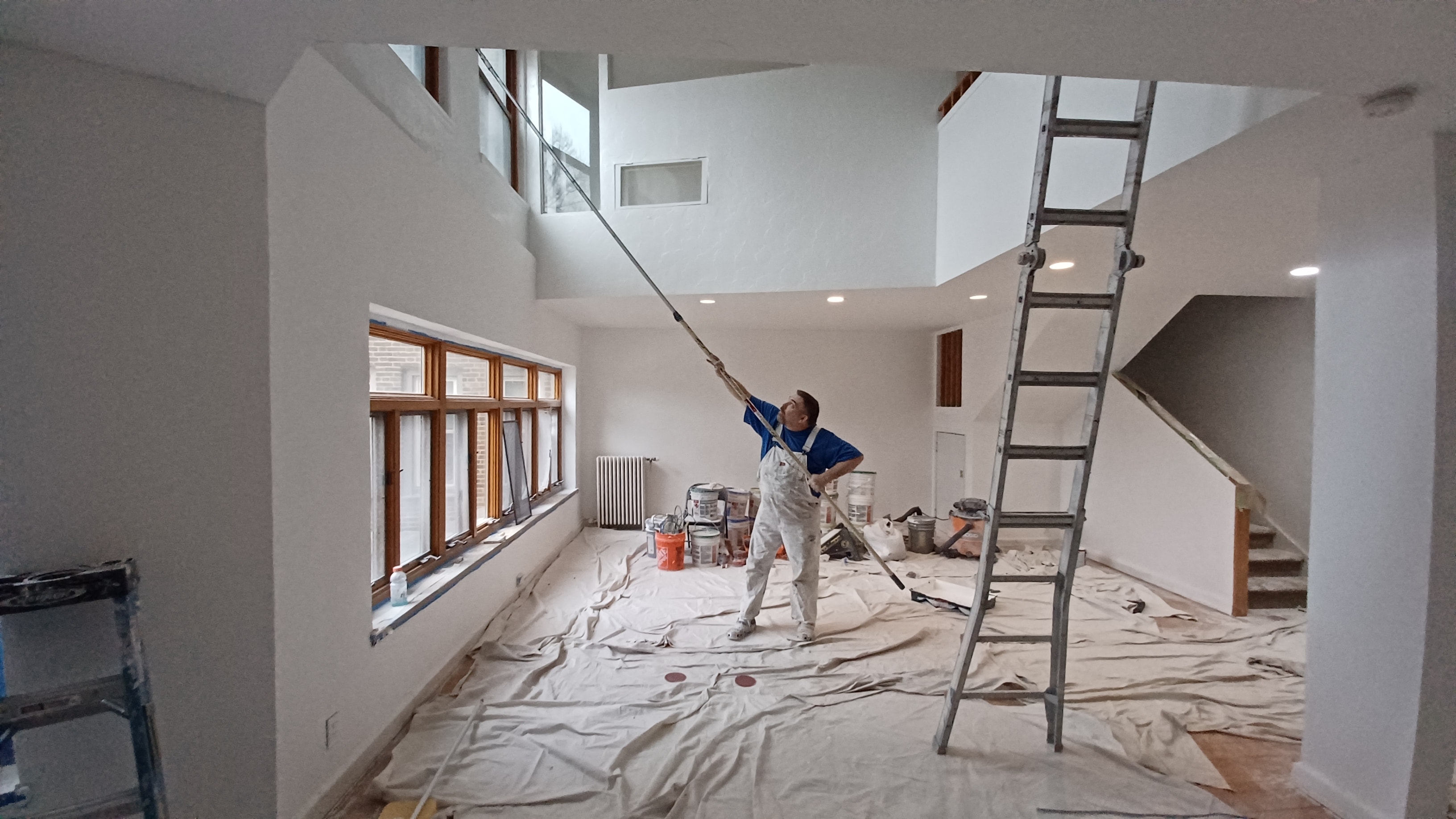 Jay painting the interior of a home in Youngstown Ohio